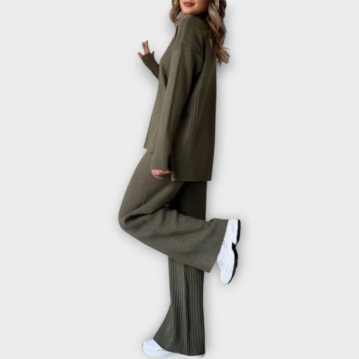 Πλεκτό Σετ με Άνετη Γραμμή