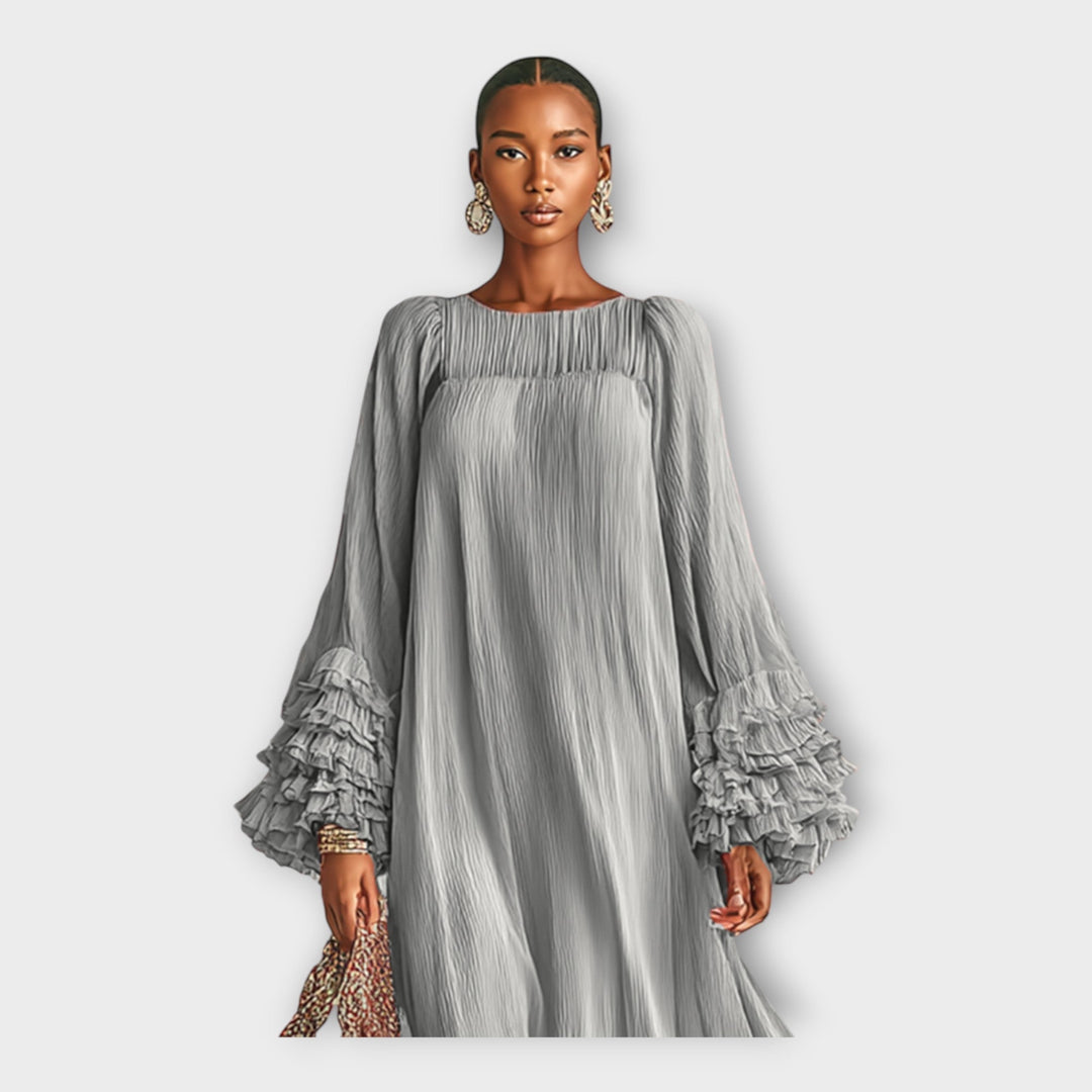 Αέρινο μακρύ φόρεμα με κομψές λεπτομέρειες