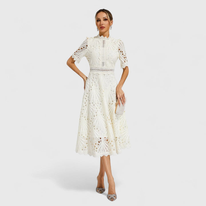 Λυδία - κομψό μεσοφόρι με δαντέλα για γυναίκες