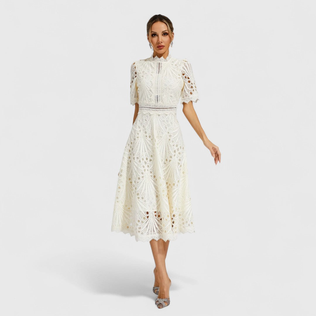 Λυδία - κομψό μεσοφόρι με δαντέλα για γυναίκες