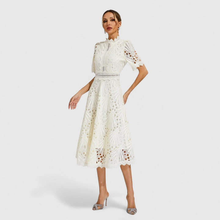 Λυδία - κομψό μεσοφόρι με δαντέλα για γυναίκες