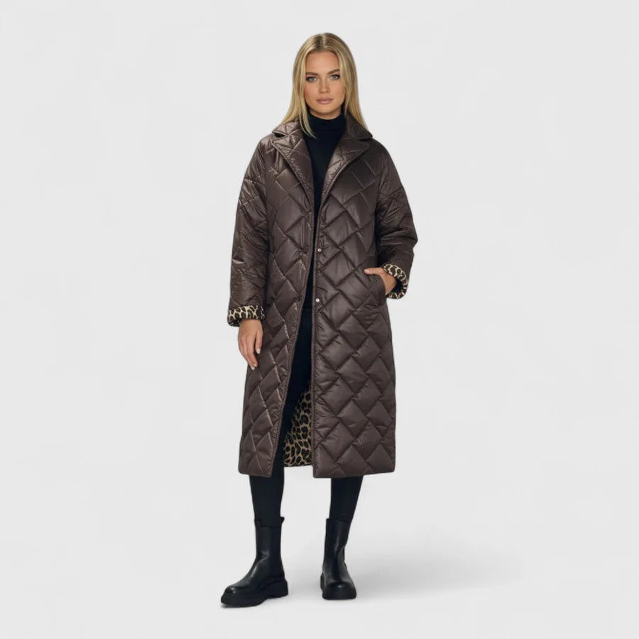 Σεβαστή - Αναστρέψιμο μπουφάν με μοντέρνα γραμμή και πολυτελή αίσθηση