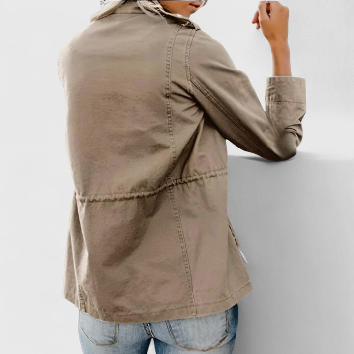 Ευγενία - Στιλάτο καθημερινό σακάκι με πρακτική κομψότητα για κάθε περίσταση