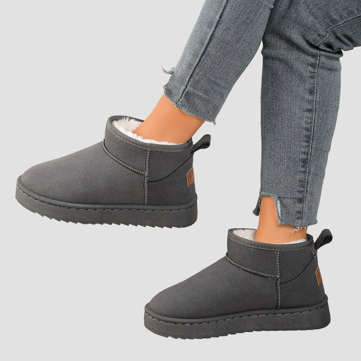 Χρυσούλα - Κλασική άνετη μπότα με βελούδινη επένδυση