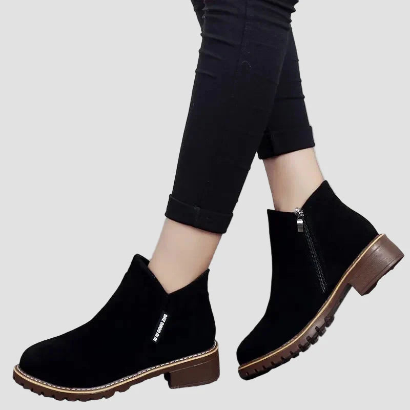 Πρίμιουμ ορθοπεδικές δερμάτινες μπότες με τακούνι για τον χειμώνα