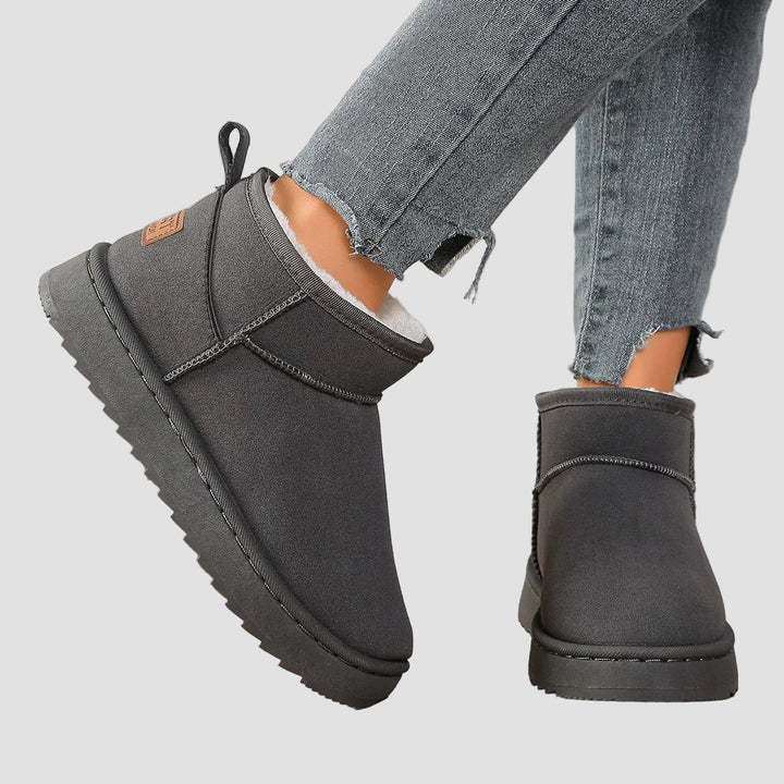 Χρυσούλα - Κλασική άνετη μπότα με βελούδινη επένδυση