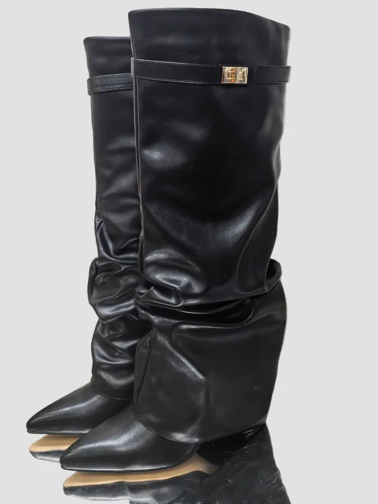 Ψηλές Μπότες με Κομψό Σχεδιασμό