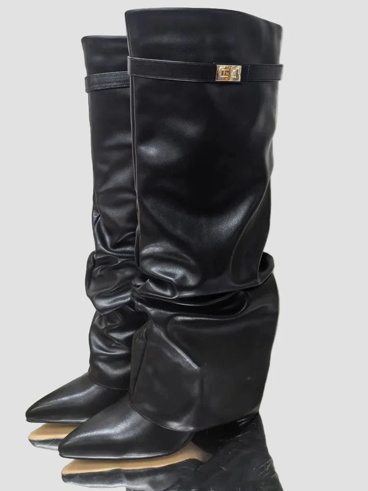 Ψηλές Μπότες με Κομψό Σχεδιασμό