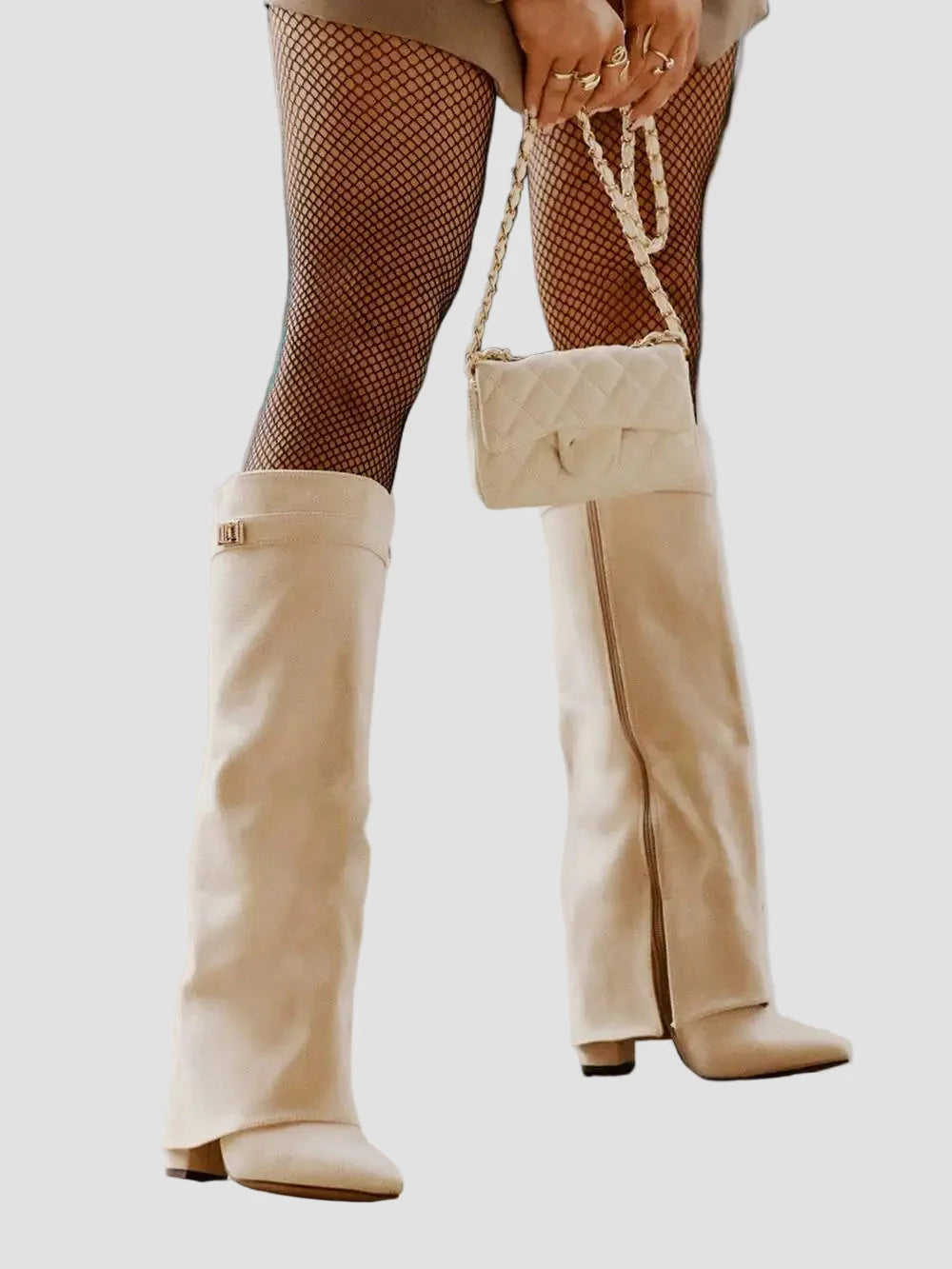 Ψηλές Μπότες με Κομψό Σχεδιασμό