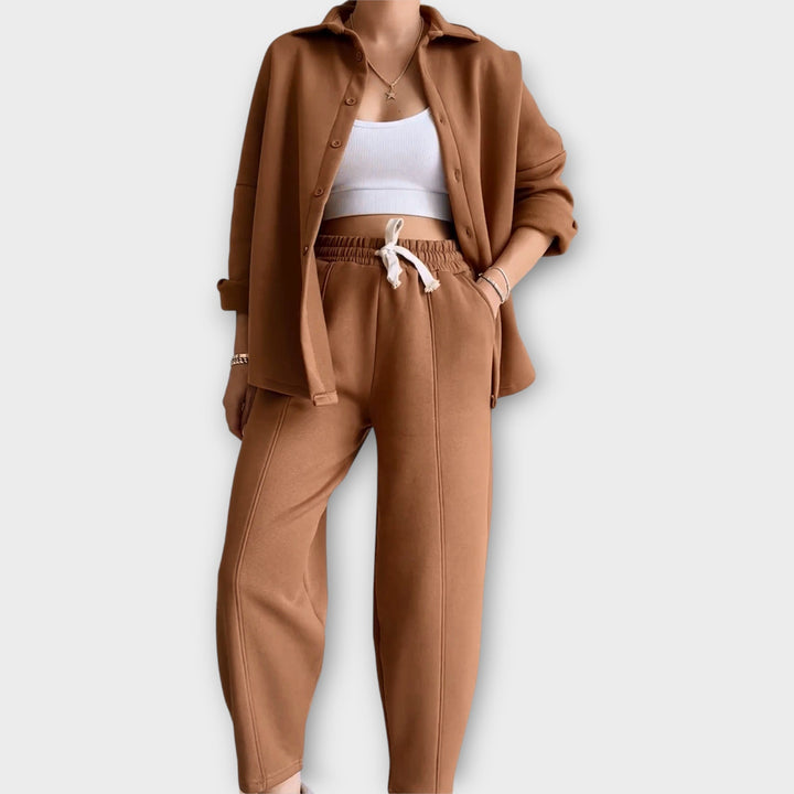 Σετ με Κουμπιά και Κομψή Γραμμή