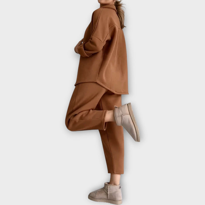 Σετ με Κουμπιά και Κομψή Γραμμή