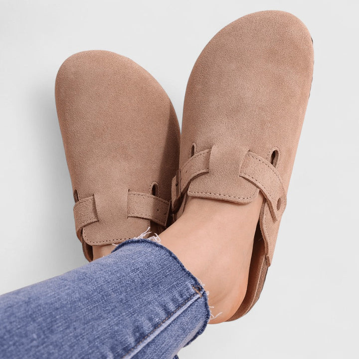 Λουκία - ανατομικά σανδάλια από σουέντ δέρμα